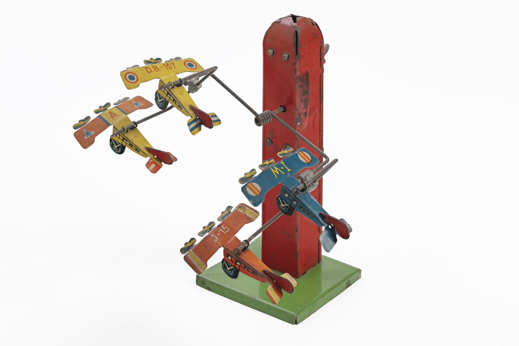 Tower with 4 Looping planes